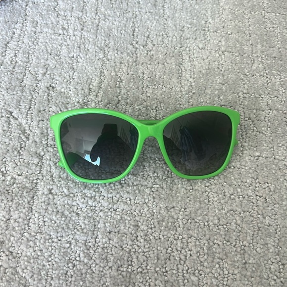 NWOT [Dolce and Gabbana] DG4170PM Green with Case - Picture 5 of 8